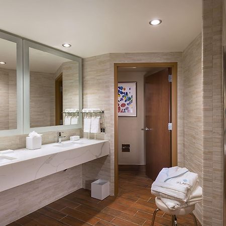 เดล ลาโก รีสอร์ต กาสิโน Hotel วอเตอร์ลู ภายนอก รูปภาพ